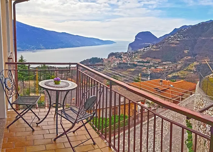 Casa Palanca View By Gardadomusmea